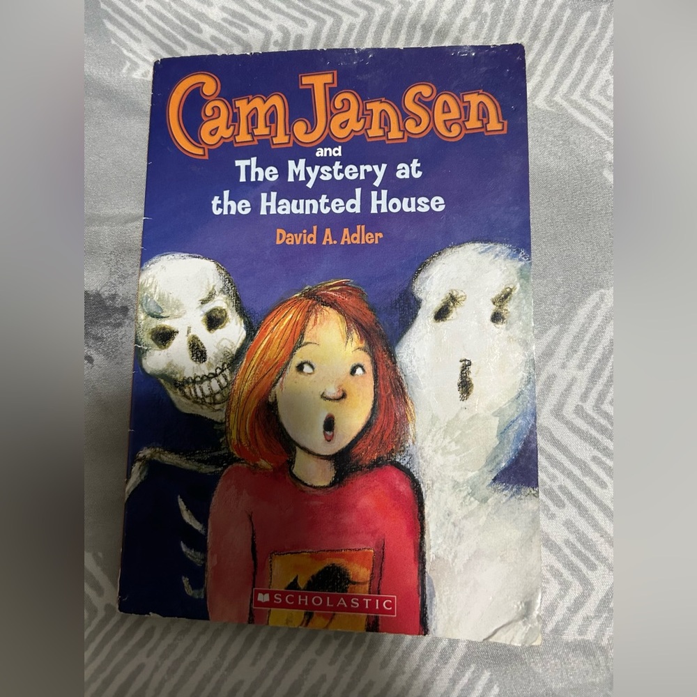 📚Cam Jansen and the Mystery at the haunted house by David A. Adler